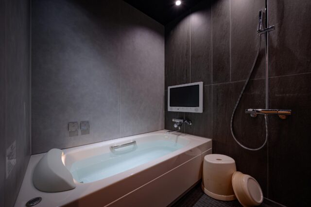Room2