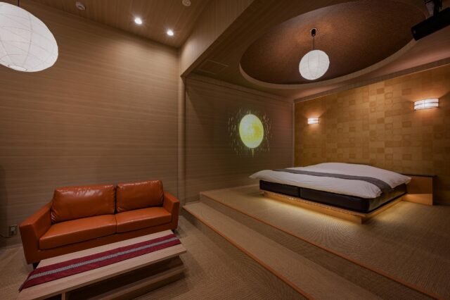 Room8