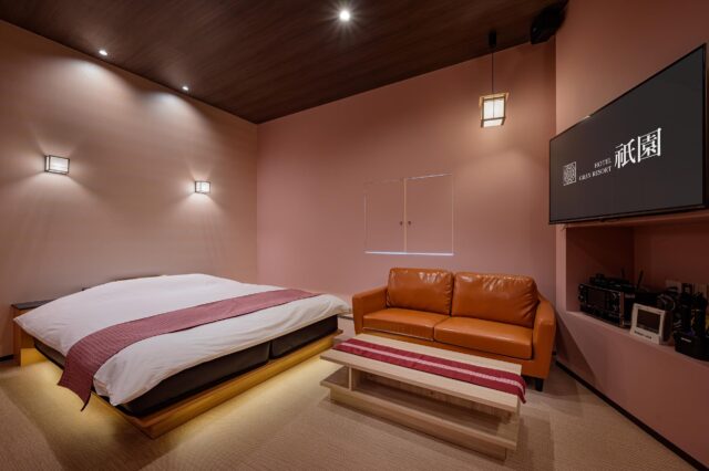 Room9